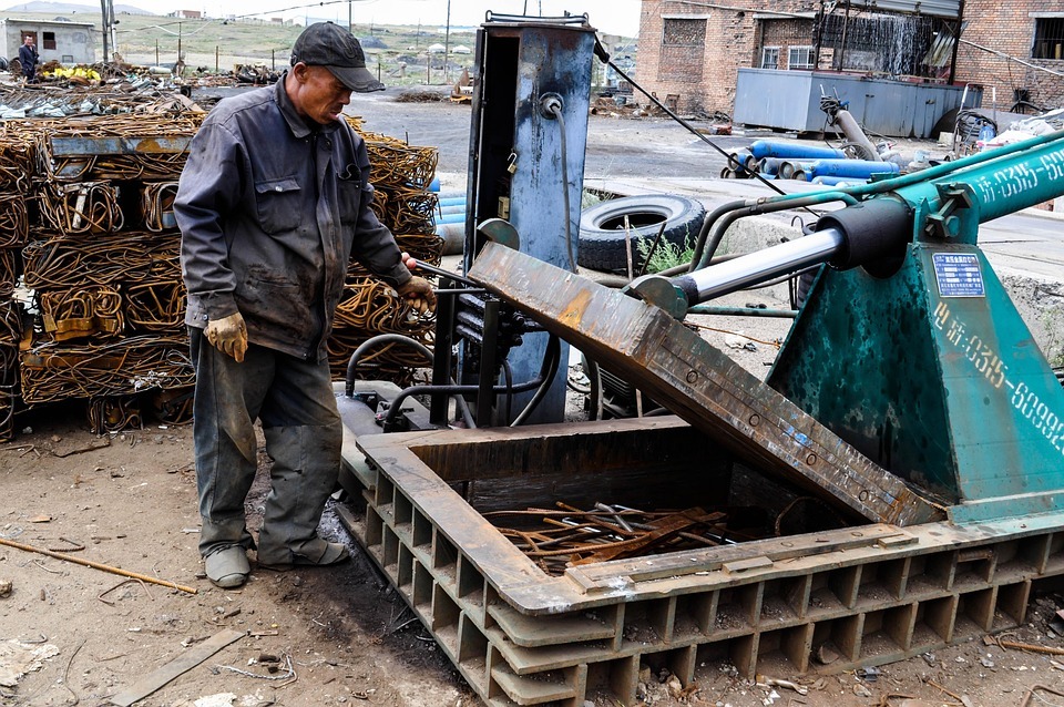 Free photo: Worker, Chinese, Metal, Job - Free Image on Pixabay - 1076784